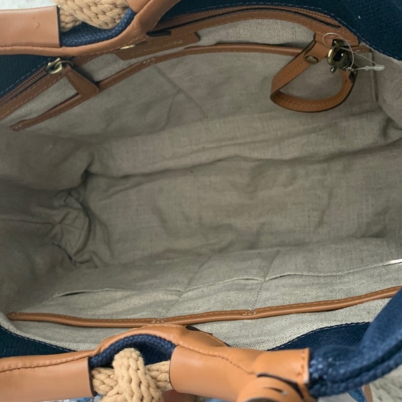 MICHAEL Michael Kors Isla Ring Shoulder Tote - Picture 14 of 16